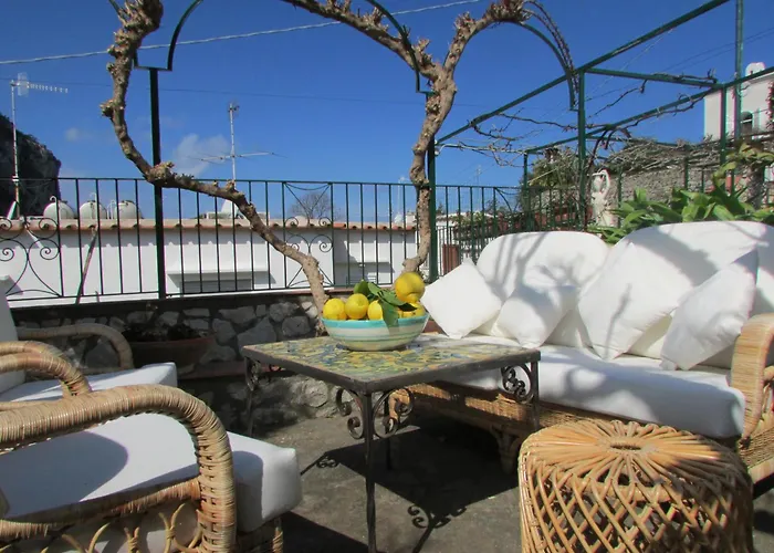 Casa Palazzo a Mare
