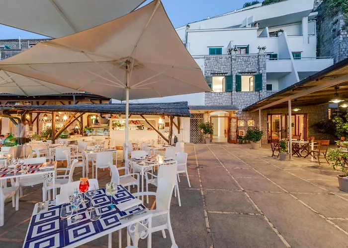 Hotel Baia Di Puolo